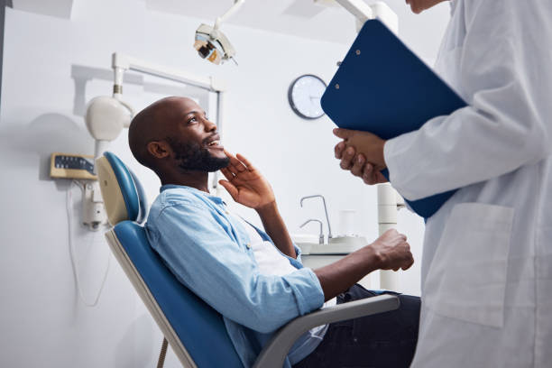 Best Emergency Tooth Extraction in Williamsburg, FL